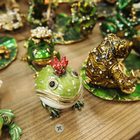 カエルのジュエリーボックス①